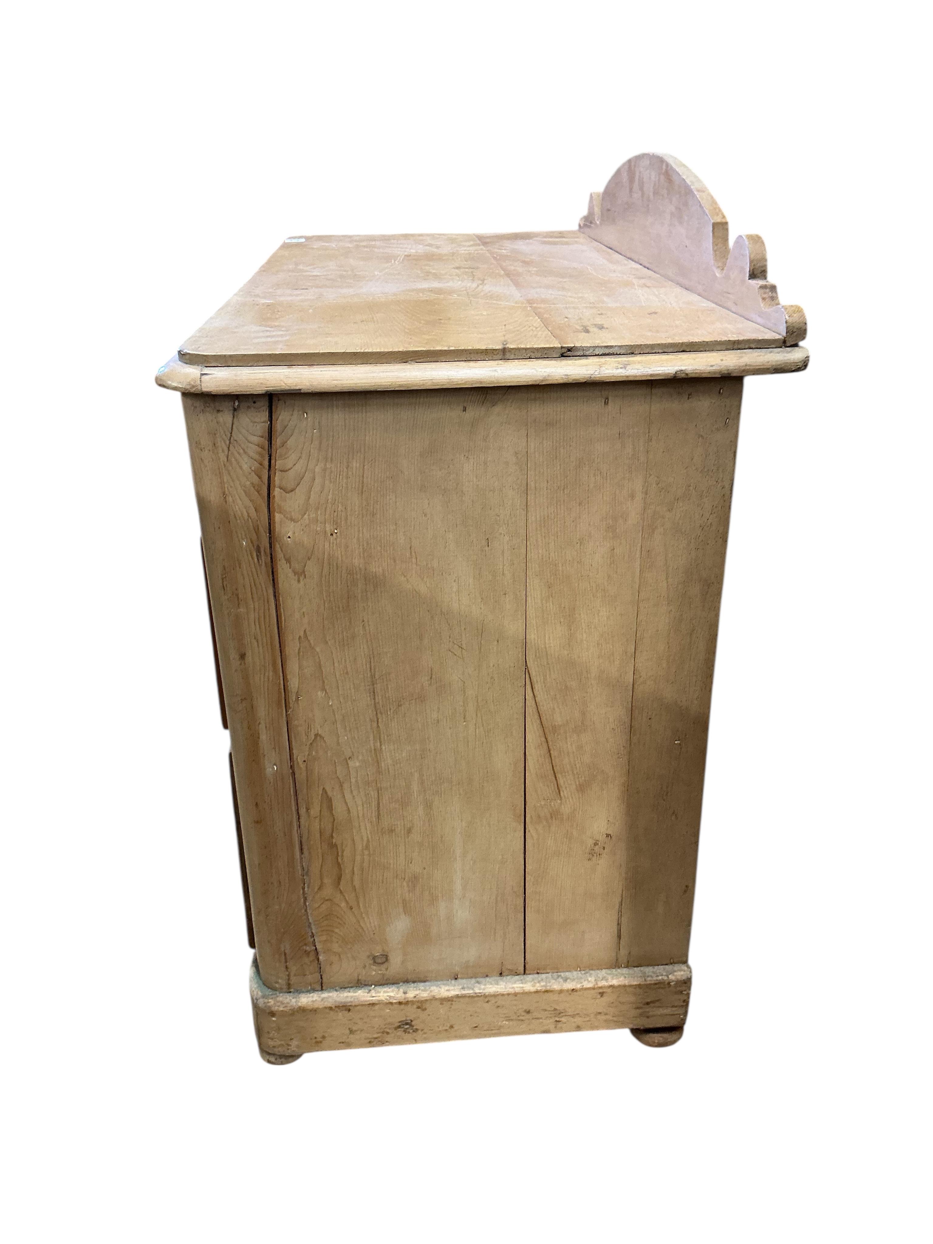 A Victorian pine five drawer chest, width 110cm, depth 54cm, height 92cm